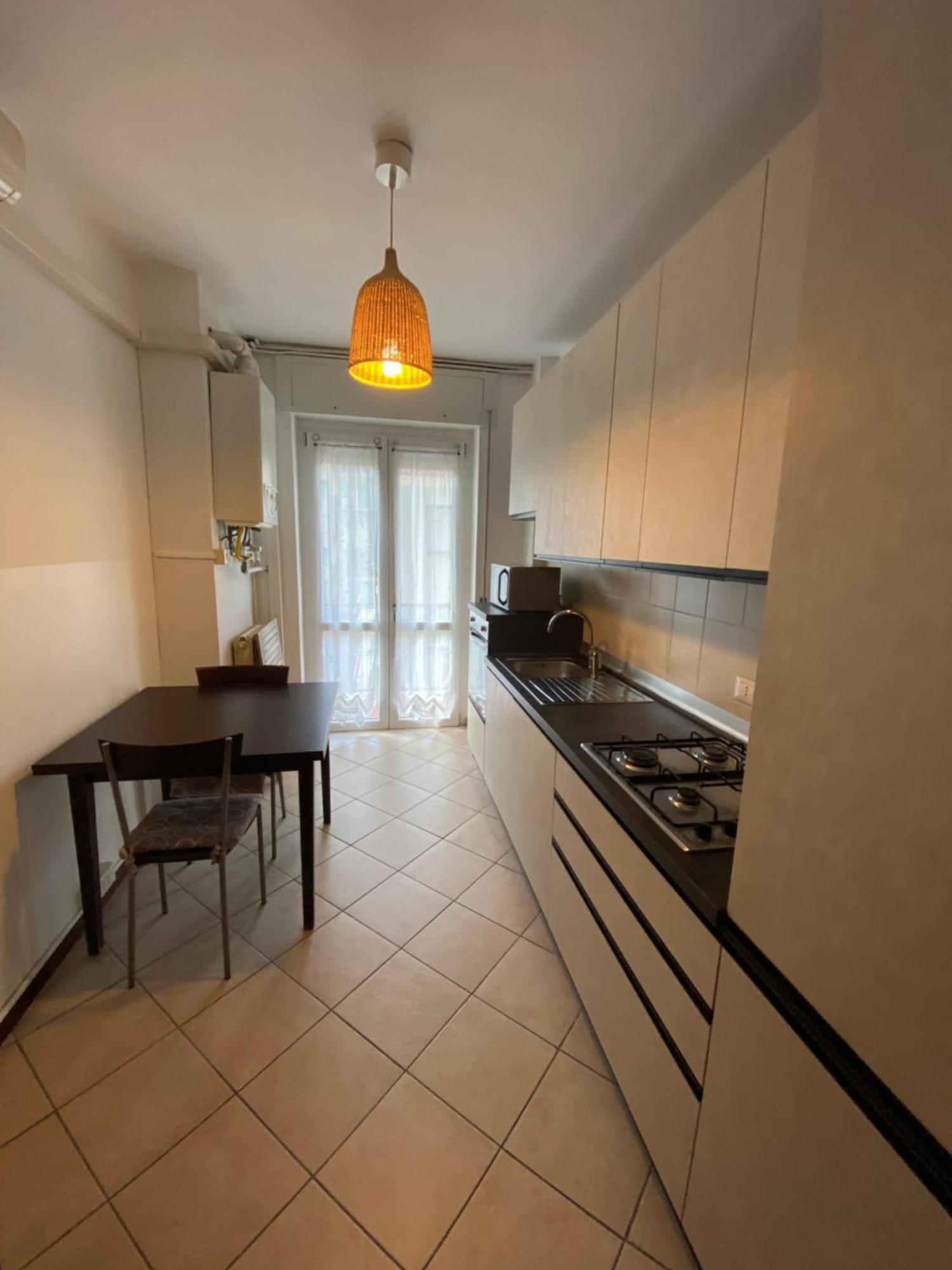 Cozy Lake Como Apartments Valmadrera Eksteriør billede