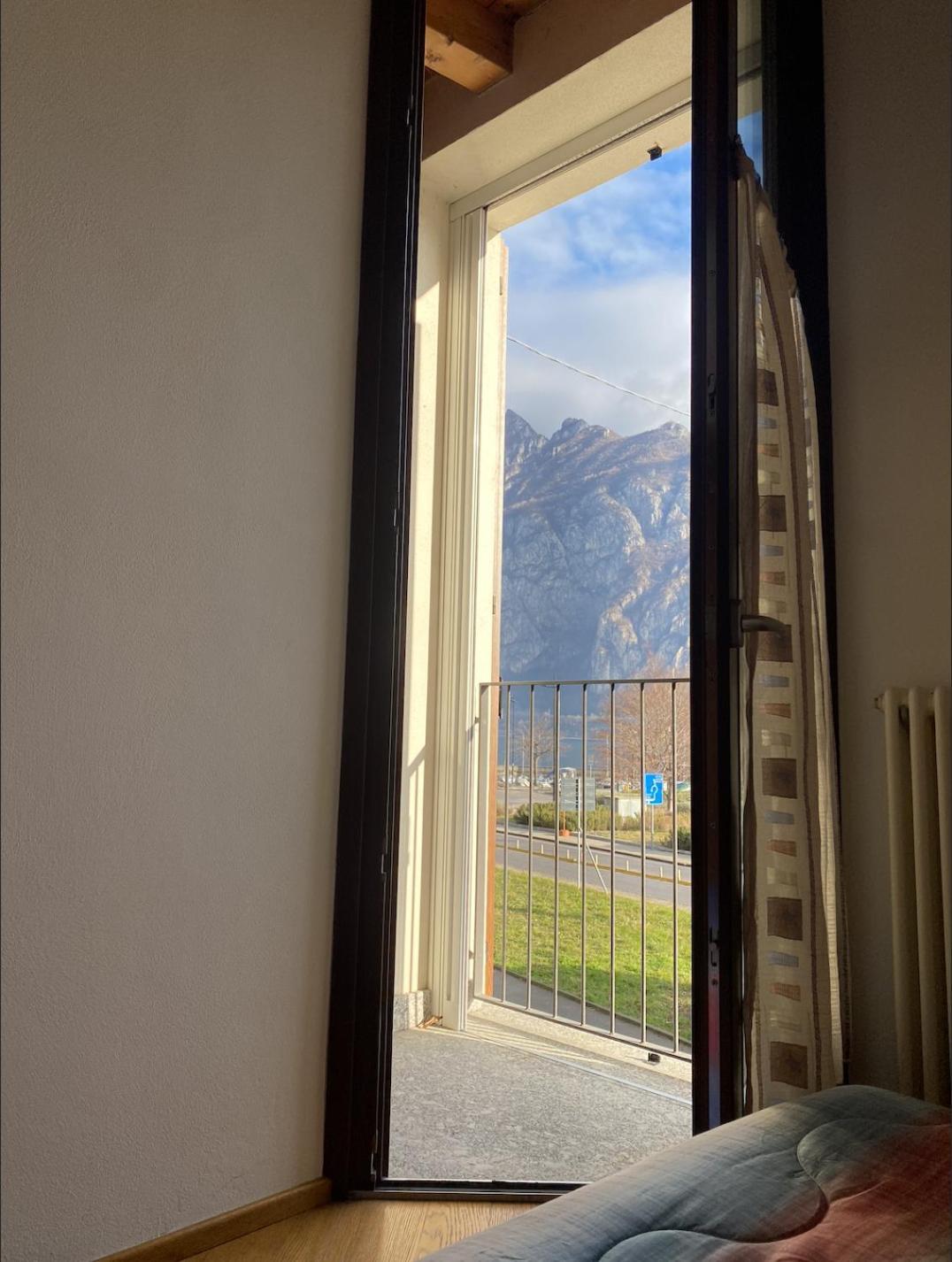 Cozy Lake Como Apartments Valmadrera Eksteriør billede