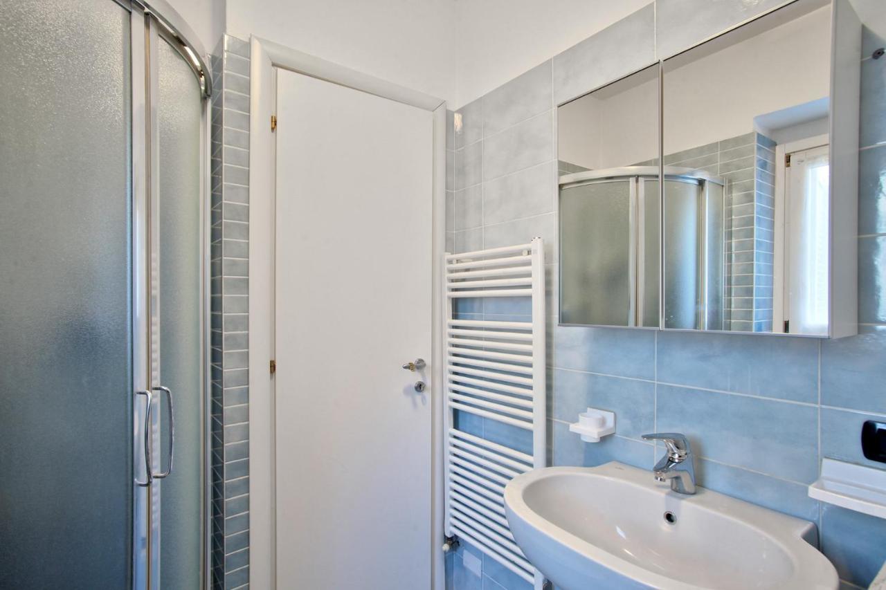 Cozy Lake Como Apartments Valmadrera Eksteriør billede